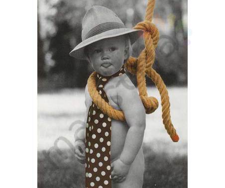 Постер &quot;Ребенок в галстуке с веревкой&quot;, размер 40x50, ламинированый